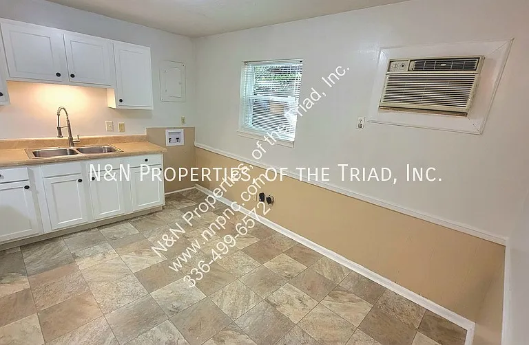 205 N Main St #F — Photo 9