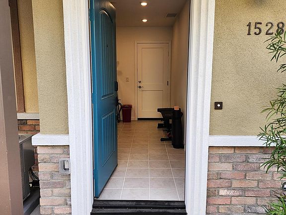 2nd image of 1528 Redbud Way