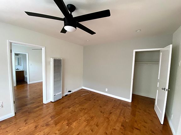 3rd image of 2312 Ocean Park Blvd #1/2