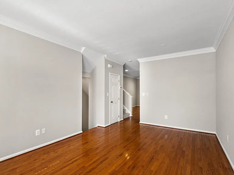 1319 Vintage Pl — Photo 18