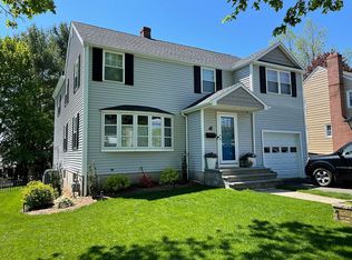 41 Sharon Rd, Stratford, CT 06614