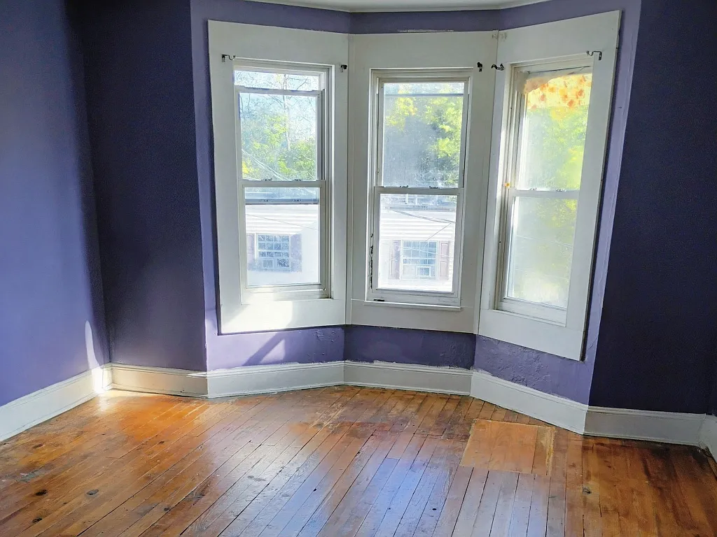 3 bed, 1600 sqft, $1,295 — Photo 2