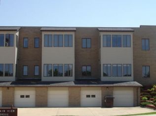 212 Broadway Ave N #C-2, Albert Lea, MN 56007