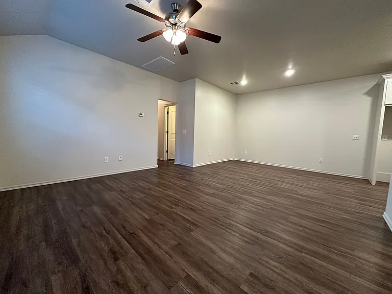 412 Chalk Hill Ct — Photo 9