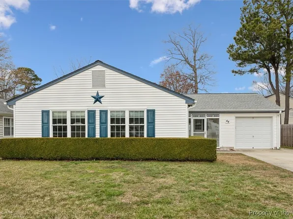 44 Sandy Lake Dr, Hampton, VA 23666