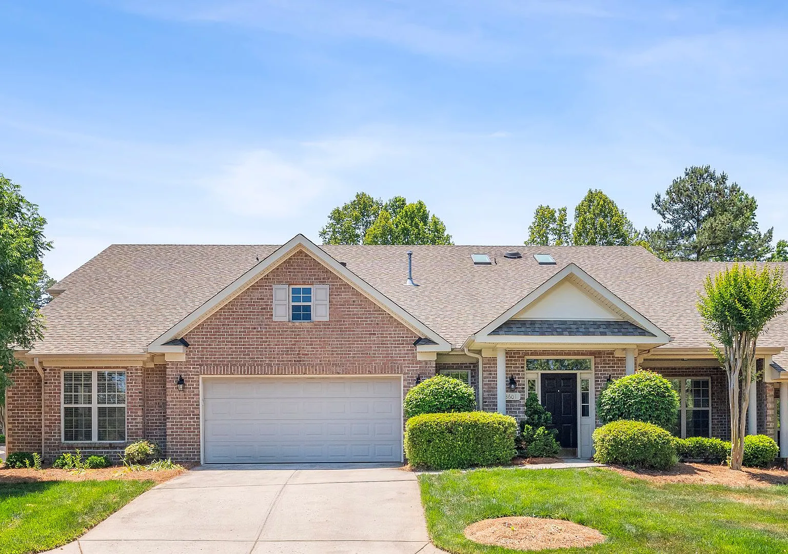 NW Brick Townhome, Granite Counter-Tops, Wood Floors, FP, Garage! — Photo 1