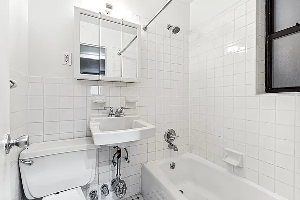 Rented by Cooper & Cooper Real Estate | media 12