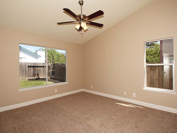 4th image of 3725 Lily Hill Ct