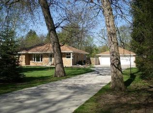 8312 42nd Ave, Kenosha, WI 53142