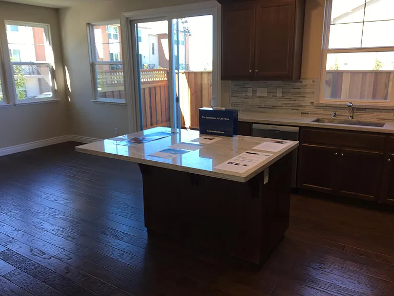 2347 Carbondale Way — Photo 4