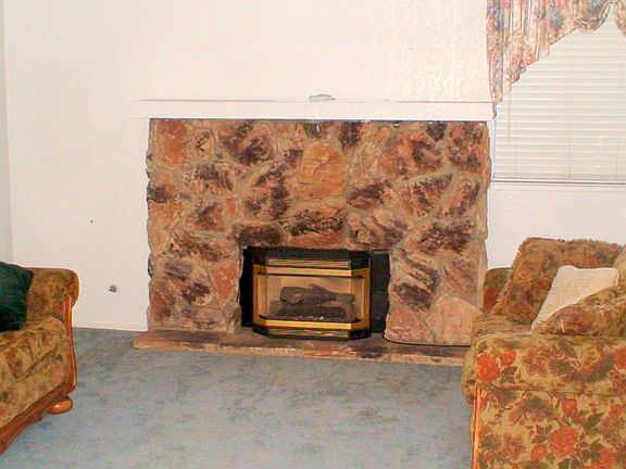 3rd image of 9632 Duchess Ln
