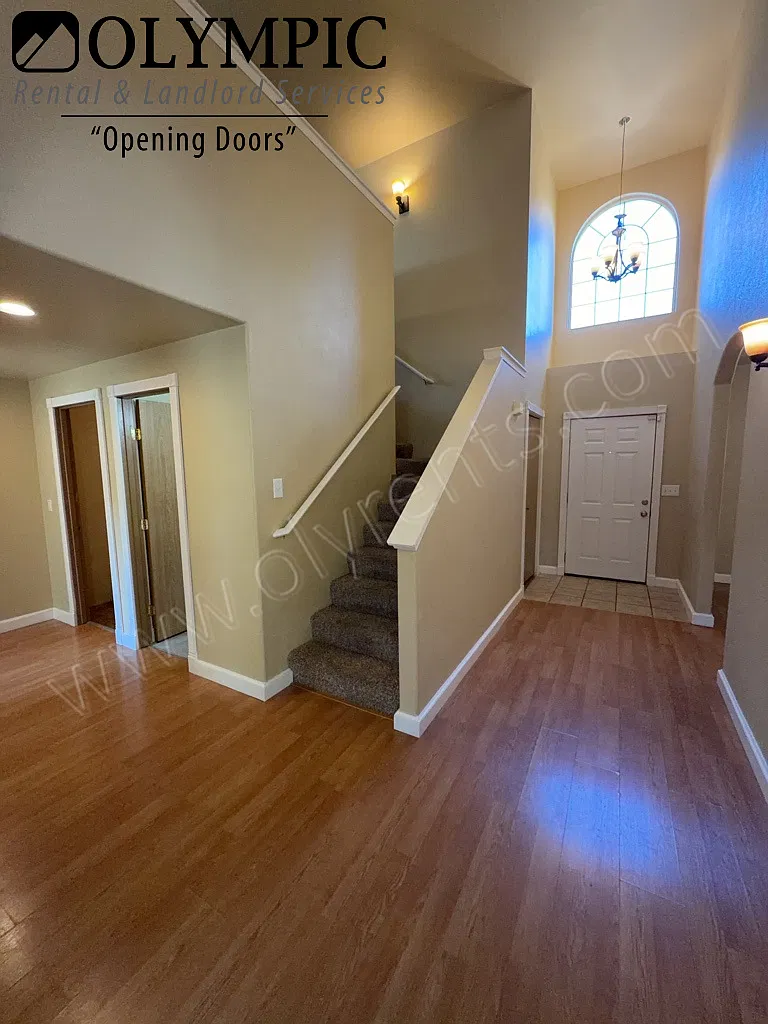 3 Bdrm, 2.5 Bath w/ Dwnstrs Primary in Madrona Park Community! — Photo 1