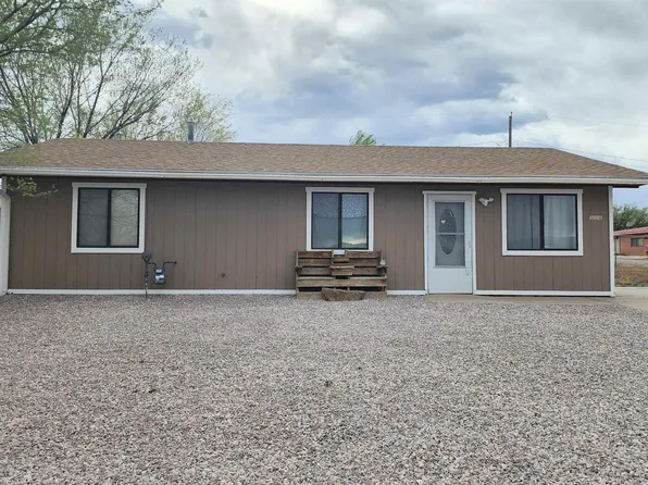 311 Crystal Rd, Gallup, NM 87317
