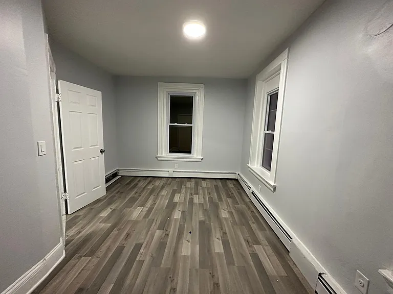 178 Clarence St #2 — Photo 6