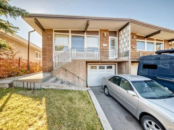 1523 N 24th Ave NW, Calgary, AB T2M 1Y5