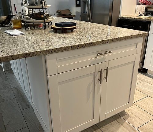 3rd image of 807 N Matanzas Ave