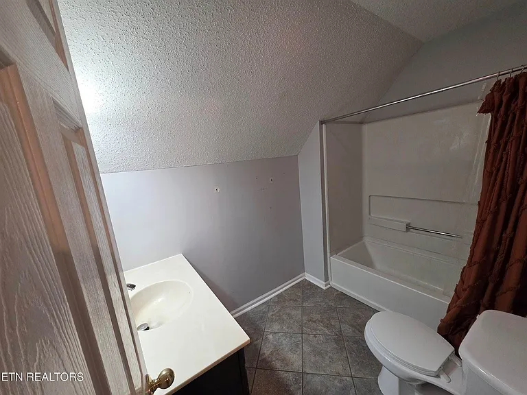 6505 Doe Creek Way — Photo 10