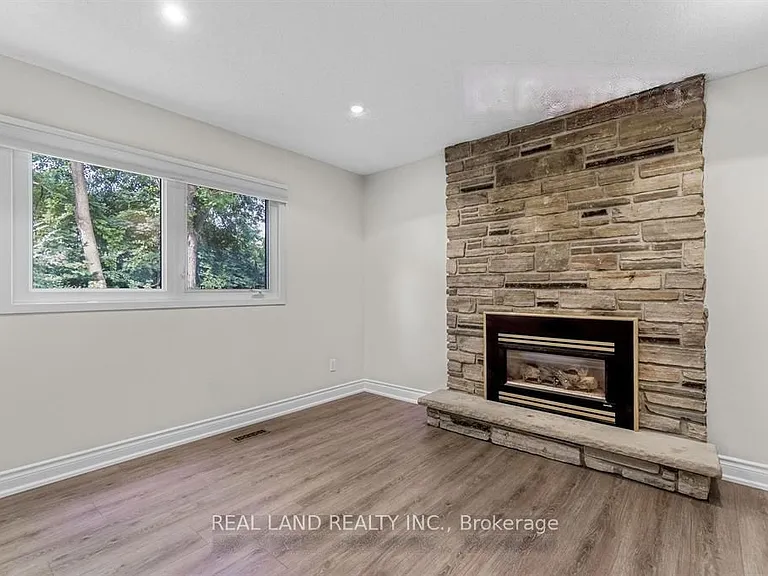 360 Chantenay Dr #BACK — Photo 5