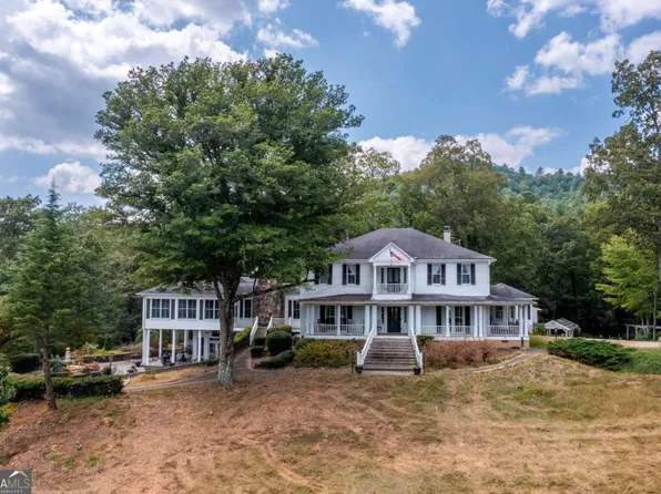 205 Carolina St, Dillard, GA 30537