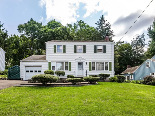 43 Underhill Road, Hamden, CT 06517