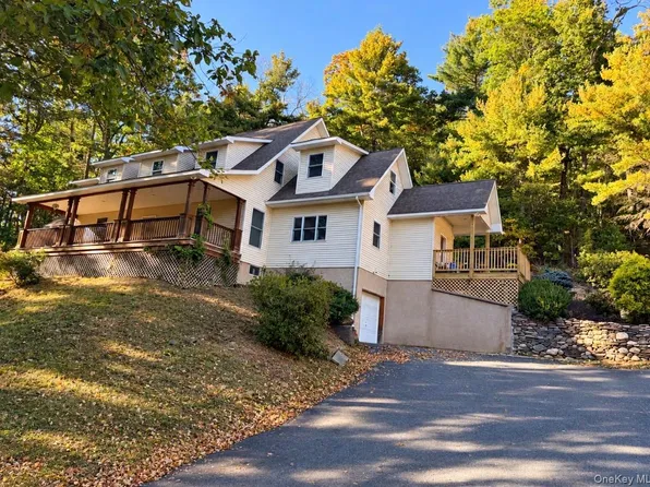 20 Rustic Hills Road, Westbrookville, NY 12785