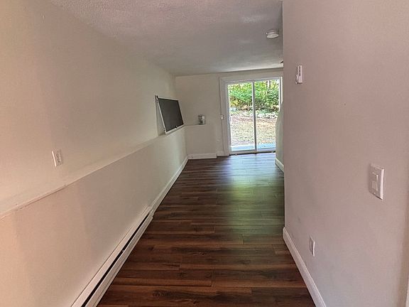 2nd image of 27 South St #27