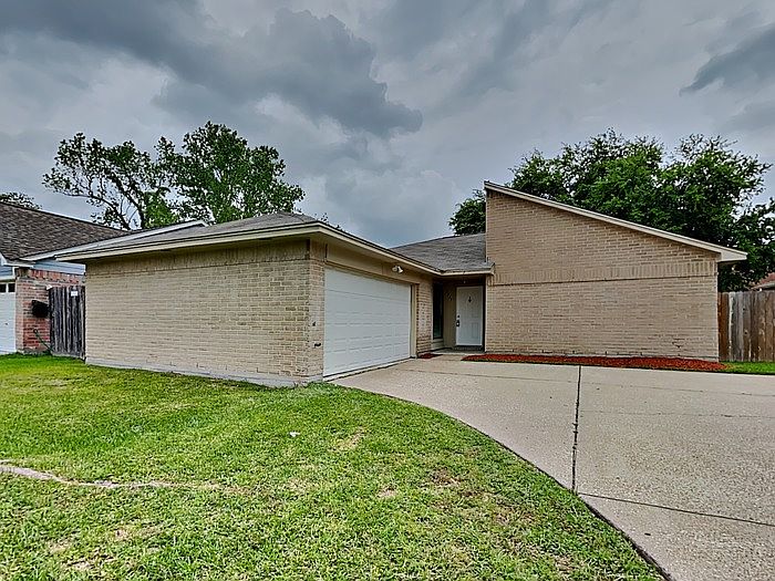 1st image of 5927 Woodmancote Dr