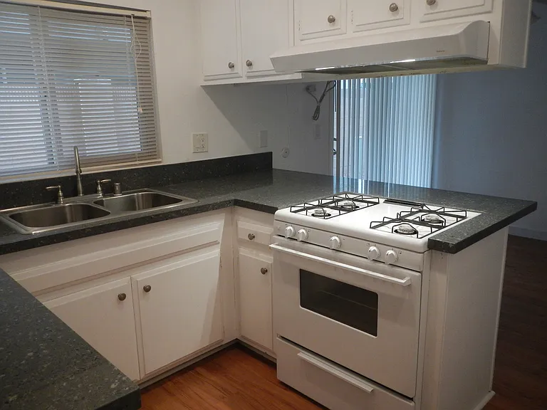 130 S Delano St #2 — Photo 5