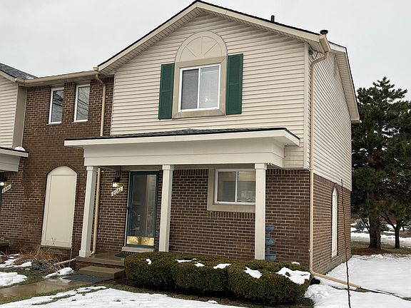 3rd image of 2061 W Franklin Dr #39