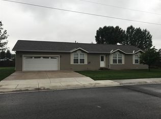 132 N Grant St, Laramie, WY 82070