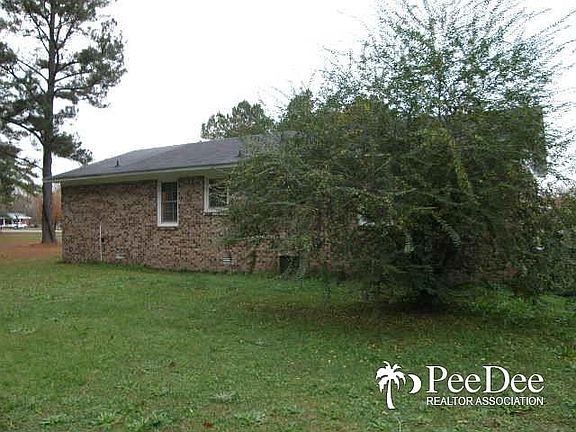 4th image of 301 Rhodes Community Rd