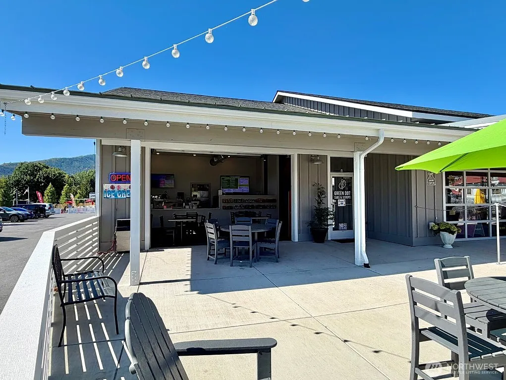 10 Wapato Point Parkway - 10.A — Photo 3