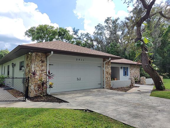 3rd image of 2411 Burlwood Dr