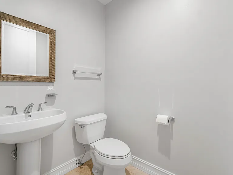 1/2 bath