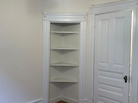 3rd image of 2034 Pierce St