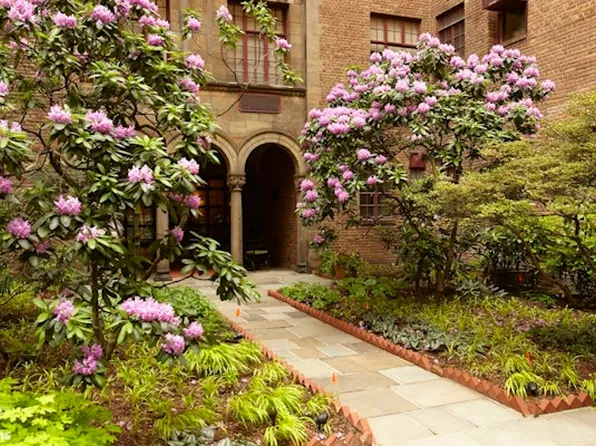 115 East 67th Street image 1 of 7