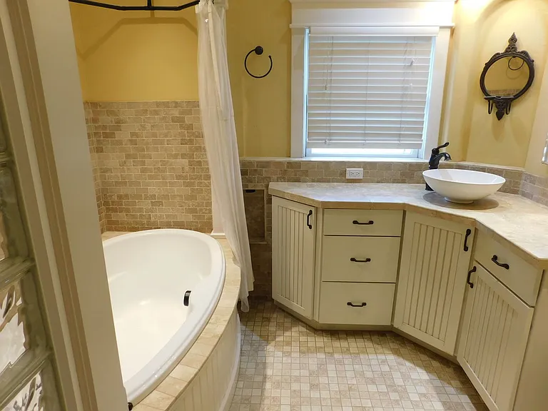 930 Ouray Ave — Photo 14