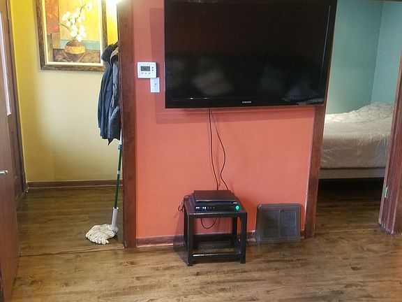 5th image of 5054 W 32nd Pl