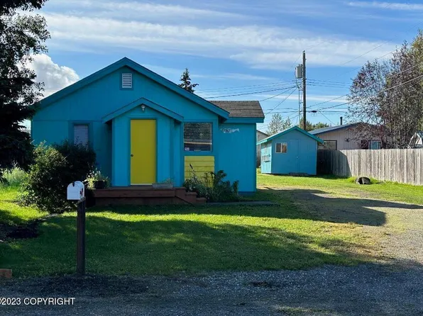 8302 Rainy Pl, Anchorage, AK 99518