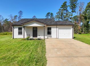 346 Skyline Rd, Greer, SC 29651