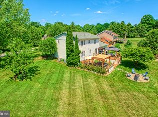 17650 Madison Ave, Hamilton, VA 20158