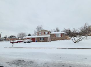 1881 Hayward Rd, York, PA 17408