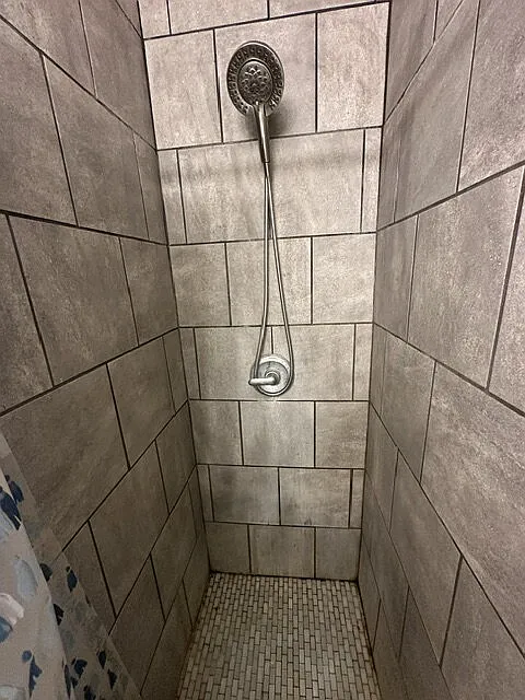 Studio, 1.0 bath, 450 sqft, $849 — Photo 4