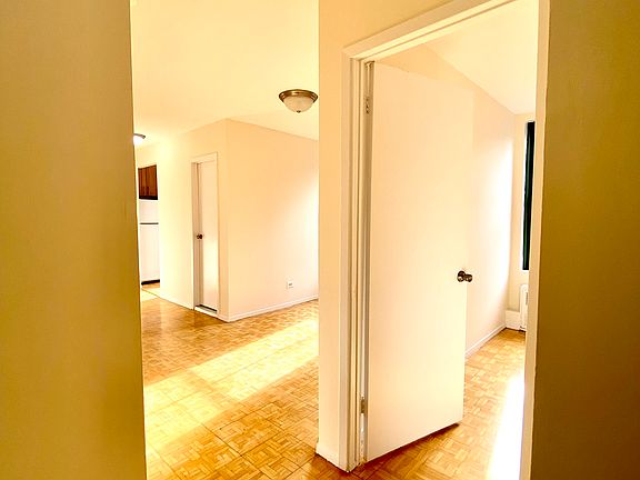 3rd image of 516 E 79th St APT 6G