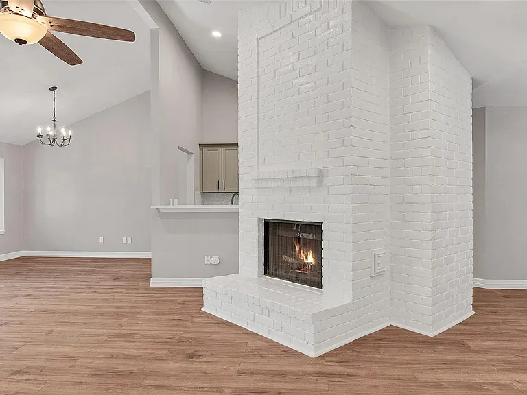 6023 Sean Ct — Photo 8