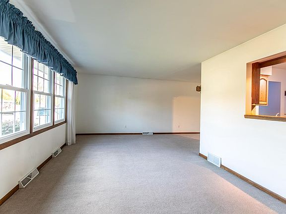 3rd image of 4907 Westway AVENUE