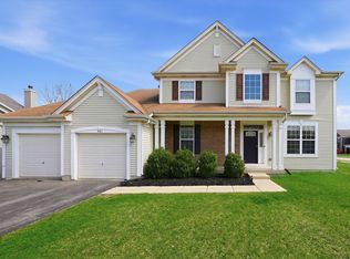 401 Cotoneaster Ct, Oswego, IL 60543