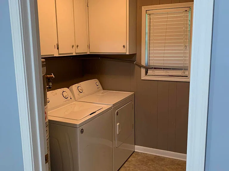 107 Caesar Dr — Photo 10
