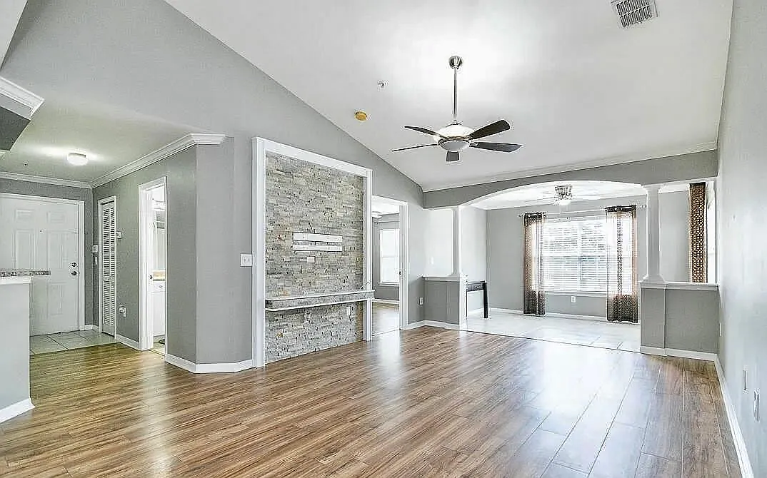 2 bed, 1283 sqft, $1,650 — Photo 4