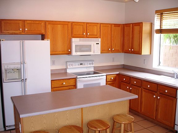 Spacious Kitchen with Island